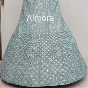 ขวดโหลและกระจกตาข่ายสำหรับงานออกแบบให้มีน้ำหนักมาก lehenga พร้อมสร้อยถักและ dupatta สำหรับงานปาร์ตี้และงานรื่นเริงสำหรับเจ้าสาว - Product Image 6