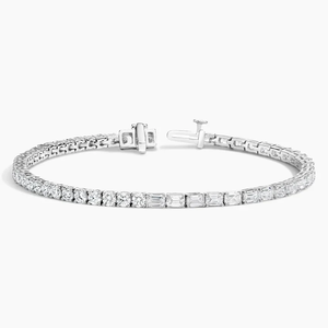 Pulsera de Cadena y Eslabones Chapada en Oro/Plata de 6 Pulgadas con Moissanita de Corte Esmeralda, Premium, Romántica, para Regalo de Aniversario para Ella - Product Image 5