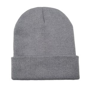 Bonnets d'hiver chauds OEM pour les activités de plein air personnalisables avec des logos imprimés ou brodés et disponibles en gros - Product Image 2