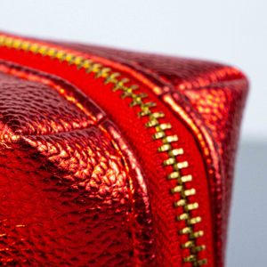 Sac cosmétique léger en PU avec fermeture éclair, qualité usine ISO BSCI, tendance, pratique pour les voyages, couleur et taille personnalisables - Product Image 3