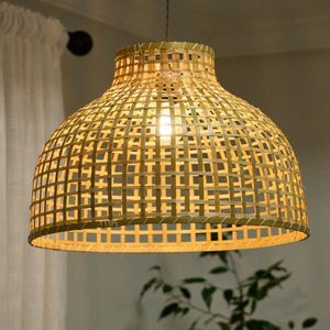 Suspension en bambou au design personnalisé avec motif tissé élégant, idéale pour les centres de villégiature écologiques et les intérieurs de vente au détail - Product Image 3