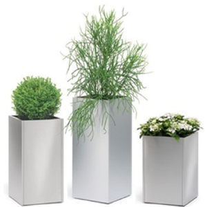 Ensemble de 3 jardinières contemporaines en fer galvanisé avec revêtement en poudre dorée - Petites et grandes jardinières d'extérieur pour la décoration de la maison - Product Image 1