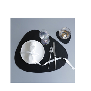 Style de luxe en cuir salle à manger tapis de table décoratifs en cuir pu ensembles de napperons et fait à la main brillant poli - Product Image 3