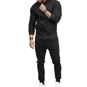 Survêtement en coton à col ras du cou personnalisé pour hommes et femmes Vêtements de sport d'hiver avec fermeture à glissière noire Survêtements de dernière conception - Product Image 3