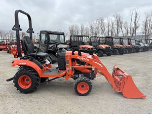 Tractores Kubota con retroexcavadora de 23 HP en venta - Product Image 5