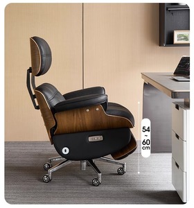 Silla de Oficina Ejecutiva Ergonómica de Cuero con Respaldo Alto y Soporte Lumbar, Giratoria, con Reposapiés - Product Image 3