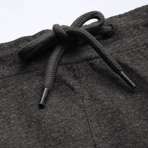 T-shirts d'entraînement de sport avec short assorti Offre Spéciale ensemble de vêtements de sport et de fitness - Product Image 6