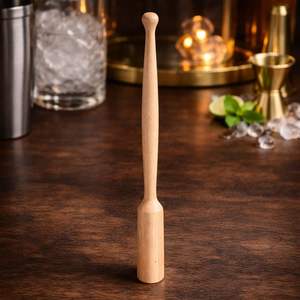 Muddler à cocktail en bois de nouvelle conception, tête texturée, outil de bar ergonomique pour un broyage puissant des herbes, des agrumes et des boissons artisanales - Product Image 2