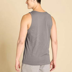 Débardeur décontracté pour homme en coton doux, séchage rapide, respirant, coupe décontractée pour l'été, les séances de sport, la gym et les activités de plein air - Product Image 3