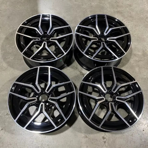 Nueva aleación personalizada forjada 24x12 24x14 17 18 20 22 24 pulgadas 5*114,3 4*98 6*1139,7 llantas de pulido de plata a la venta - Product Image 1