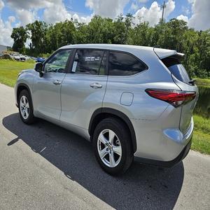 ¡Oferta Imperdible! Toyota Highlander 2023 Súper Limpio, Tracción Delantera, Motor 2.4L de 4 Cilindros en Línea Turboalimentado, SUV de Lujo Automático - Product Image 2