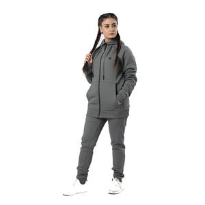 Dernier modèle de survêtement de haute qualité personnalisé pour femmes Survêtement de haute qualité pour femmes Quantité avec logo personnalisé OEM pour filles à la mode - Product Image 5