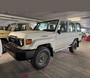 Utilisé pour Cruiser 1994 4 portes manuel 4x4 SUV véhicule tout-terrain beige - Product Image 1