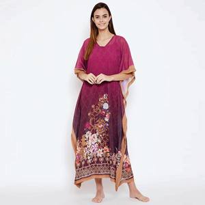 Poliéster Georgette V-Neckline con detalle de ribete con mangas cortas extendidas Ombre Floral Georgette Kaftan con deslizamiento - Product Image 1