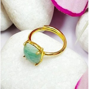 แหวนมูนสโตนสีรุ้งชุบทองเหลืองสไตล์เรียบง่าย - Product Image 4