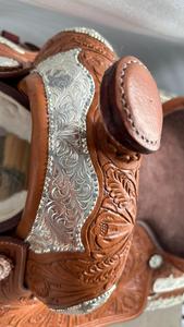 อานม้าหนังแฮนด์เมดแบบพรีเมียมสำหรับการแข่งขันอานม้าโชว์แบบตะวันตกสำหรับมืออาชีพ - Product Image 3