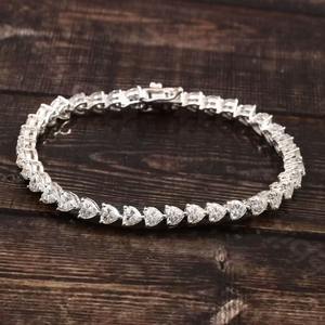 Beau bracelet en forme de cœur en diamant Moissanite Excellente coupe Bijoux personnalisés Meilleur cadeau d'anniversaire pour votre mère et votre femme - Product Image 3