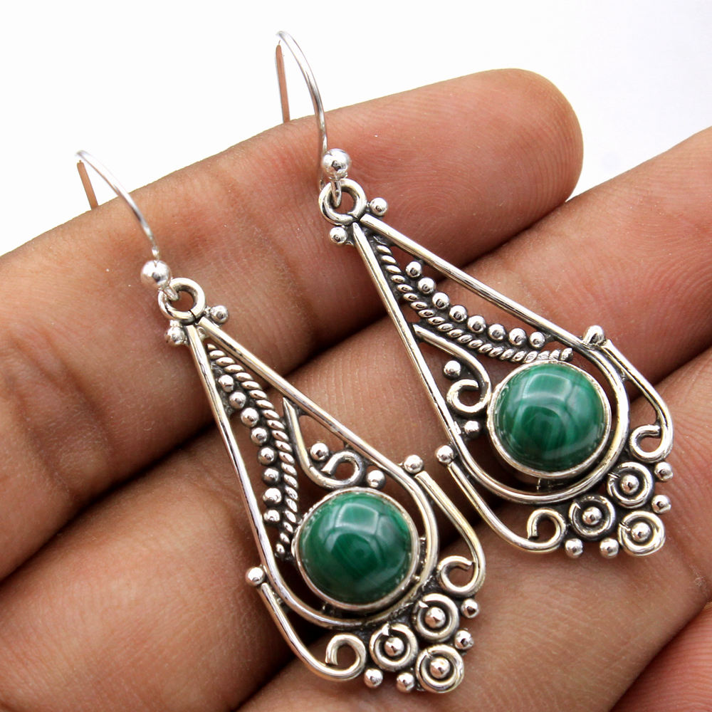 สีเขียว