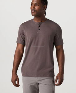 Camiseta informal con botones para hombre, diseño liso bordado de punto transpirable con patrón de letras negras, 200 gramos - Product Image 1