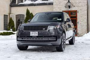 Range Rover P400 SE LWB propre, modèle 2025 - Product Image 3