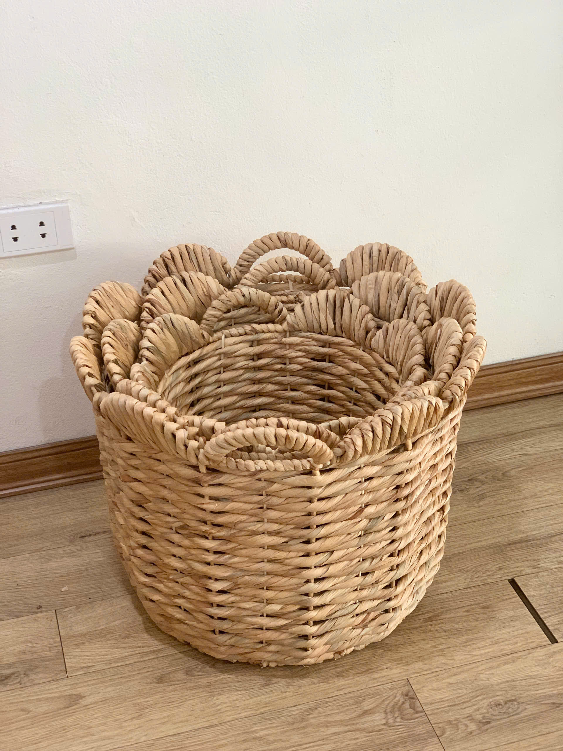 เหลืองอ่อน