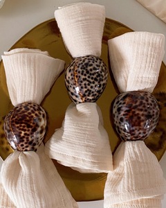 Anneaux de serviette en coquille pour décoration de mariage bricolage, style d'événement et accessoires de salle à manger à thème côtier - Product Image 3