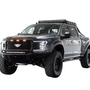 Pick-up d'occasion Super Crew 4x4 essence turbo, transmission automatique, transmission intégrale, sièges en cuir, pneus R17, régulateur de vitesse, panoramique - Product Image 1