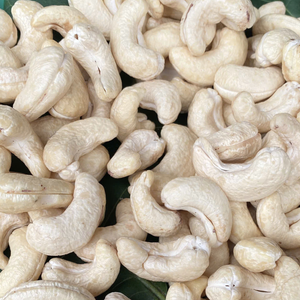 Anacardo crudo al mejor precio LWP W320 Nut Packaging Vietnam Free Tax Santigo Factory - Product Image 1