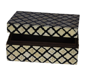 Boîte décorative marocaine artisanale en os incrusté, luxe noir et blanc, motif quadrifoliaire, pour bijoux et souvenirs, idéale pour la maison moderne - Product Image 2
