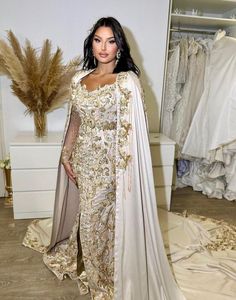 NUEVO IMPRESIONANTE DISEÑO DE BORDADO ZARI EN EL DISEÑADOR BADROON CAFTAN CON VESTIDO DE RUTA PARA FIESTA Y Boda = 2024 - Product Image 1