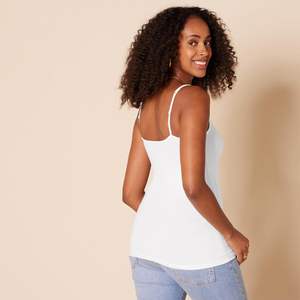 Camisole décontractée en dentelle pour femme, moderne et élégante, en maille légère, respirante, surface lisse, toucher doux, extensible, drapé confortable, ajustable - Product Image 3