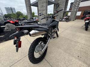 Venta Auténtica de Motocicletas Nuevas Suzuki DR-Z4S 2025 - Product Image 5