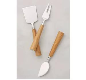 Ensemble de 3 Spatules à Fromage en Acier Inoxydable Fait Main avec Manche en Bois pour les Fêtes, les Mariages et les Hôtels - Product Image 4
