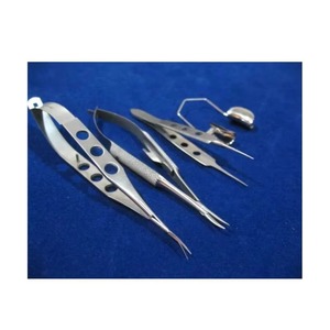 ชุดเครื่องมือผ่าตัดจักษุขนาดเล็ก 4 ชิ้น เกรด O.R. ประกอบด้วย คีม กรรไกร และเครื่องมือเปิดตา - Product Image 5