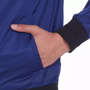 Chaqueta cortavientos de corte ajustado para hombre personalizada, fabricante que ofrece ropa de abrigo ligera y transpirable para ropa deportiva y marcas de moda - Product Image 5