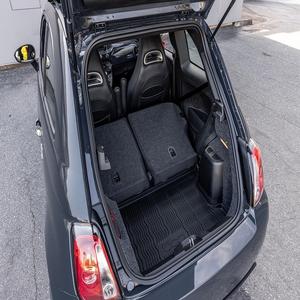 แพ็คเกจพรีเมียม สำหรับรถยนต์ Fiat 500 Abarth เกียร์ธรรมดา 5 สปีด เครื่องยนต์ 1.4 ลิตร เทอร์โบชาร์จ 4 สูบ ขับเคลื่อนล้อหน้า รถแฮทช์แบ็กสุดหรู - Product Image 5