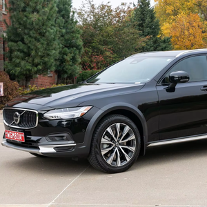 Volvo V90 Cross Country B6 AWD 2022 Usado en Buen Estado - Product Image 1