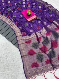 Calidad superior Gujarati Cultural Dola Silk Saree Heavy Long Length Viscose Festival Wear con All over Foil Print - Product Image 2