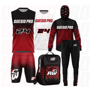 Ensemble d'échauffement Football 7v7, Kit de vêtements de sport entièrement personnalisable par sublimation, Maillots domicile et extérieur, Shorts et Survêtement d'échauffement - Product Image 1