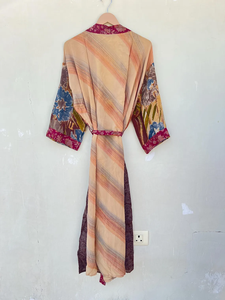 Ropa de playa Kimono Batas Bata de seda India Bata de seda hecha a mano - Product Image 2