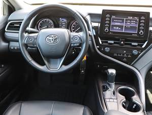 Toyota Camry SE FWD 2023 Usado en Buen Estado - Product Image 4