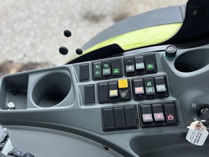 รถแทรกเตอร์ Claas ARION 650 ปี 2023 สำหรับขาย - Product Image 6