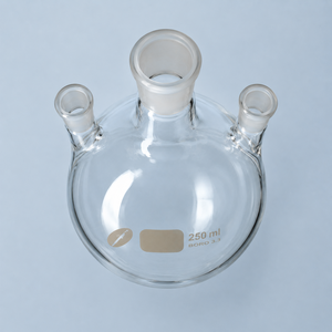 Frasco de Reacción de Vidrio Borosilicato de Alta Temperatura con 3 Cuellos: Uno Central y Dos Laterales Paralelos - Product Image 3