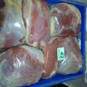 Viande de buffle congelée pour le traitement de la viande désossée, qualité d'exportation, halal, GMP, HACCP, approvisionnement en viande en gros - Product Image 1