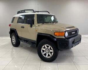 Toyota FJ Cruiser 4.0 V6 SUV 2022 Usado - Product Image 1