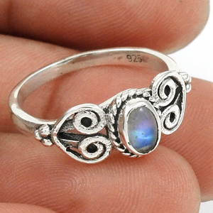 ธรรมชาติสีฟ้าไฟสายรุ้งมูนสโตน 925 เงินสเตอร์ลิงรูปไข่Artisanดูแหวนเครื่องประดับแฮนด์เมดราคาขายส่งซัพพลายเออร์ - Product Image 1