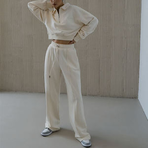 ชุดวอร์มผ้าฝ้าย2ชิ้นพร้อมโลโก้ชุดวอร์มกางเกงครอปแบบ100% ออกแบบได้ตามต้องการ - Product Image 3