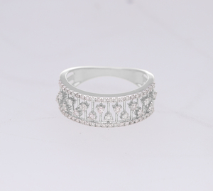 Elegante anillo de diamantes naturales de oro de 14 quilates 0.47CTW con bandas dobles pavé y diamantes con motivo de corazón flotante en Configuración de galería abierta - Product Image 4