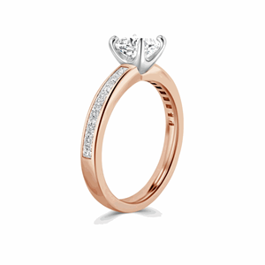 Anillo de Compromiso con Diamante Corte Cojín para Mujer - Product Image 4