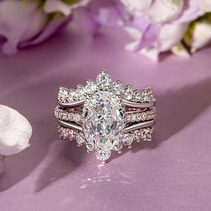 Ensemble de 2 bagues de mariage Jeulia en moissanite, torsadées, serties, ovales, style puzzle - Product Image 5